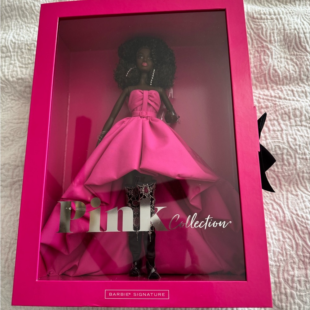 Barbie Signature
Barbie Pink Collection Doll 4